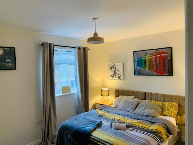 Alpha, Private Double Room, City Centre, Free Parking, Sittingbourne, Kent Kültér fotó